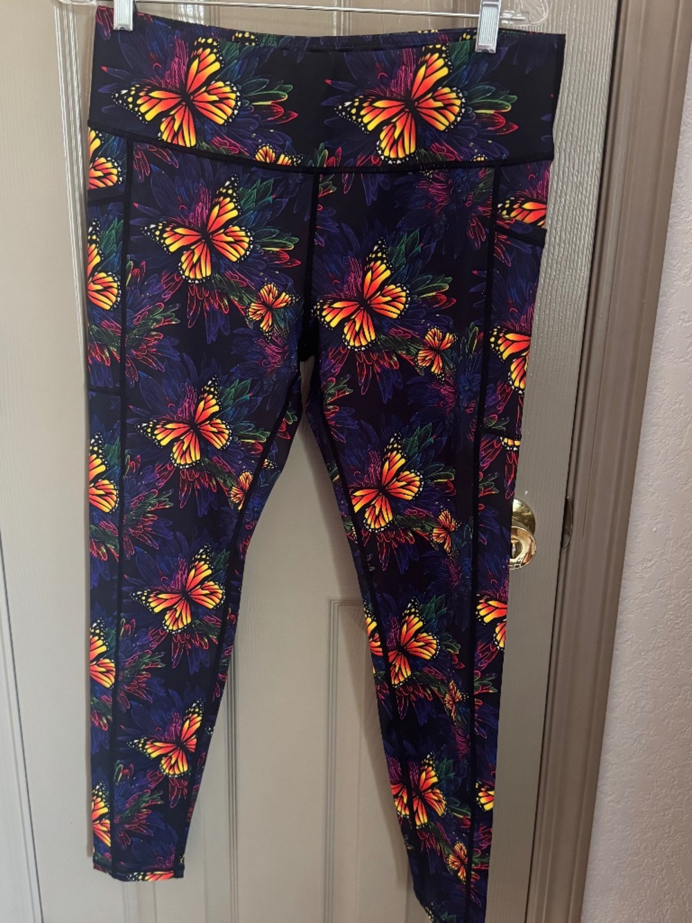 Brand New CVG leggings tights Sz XL